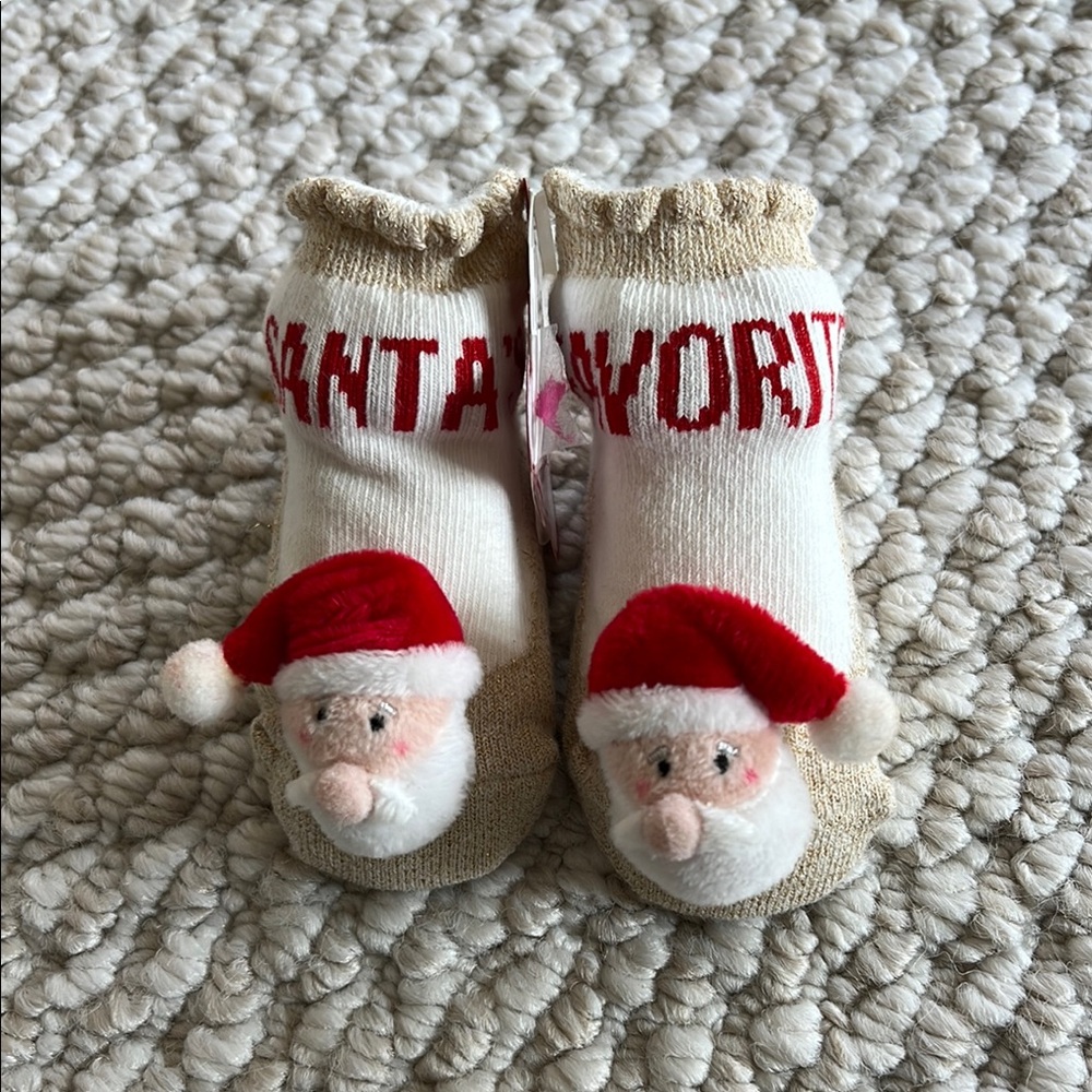 NWT MudPie Santa Baby Rattle Socks 0-6mos